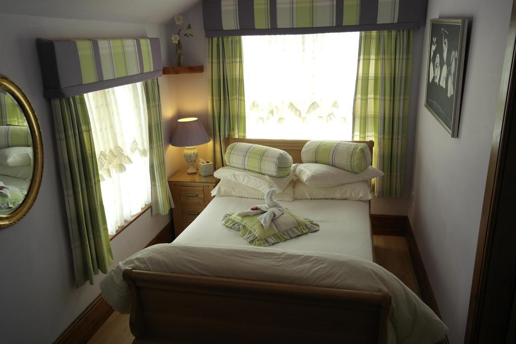 Little Red Rooster Rest Tenby Quarto foto